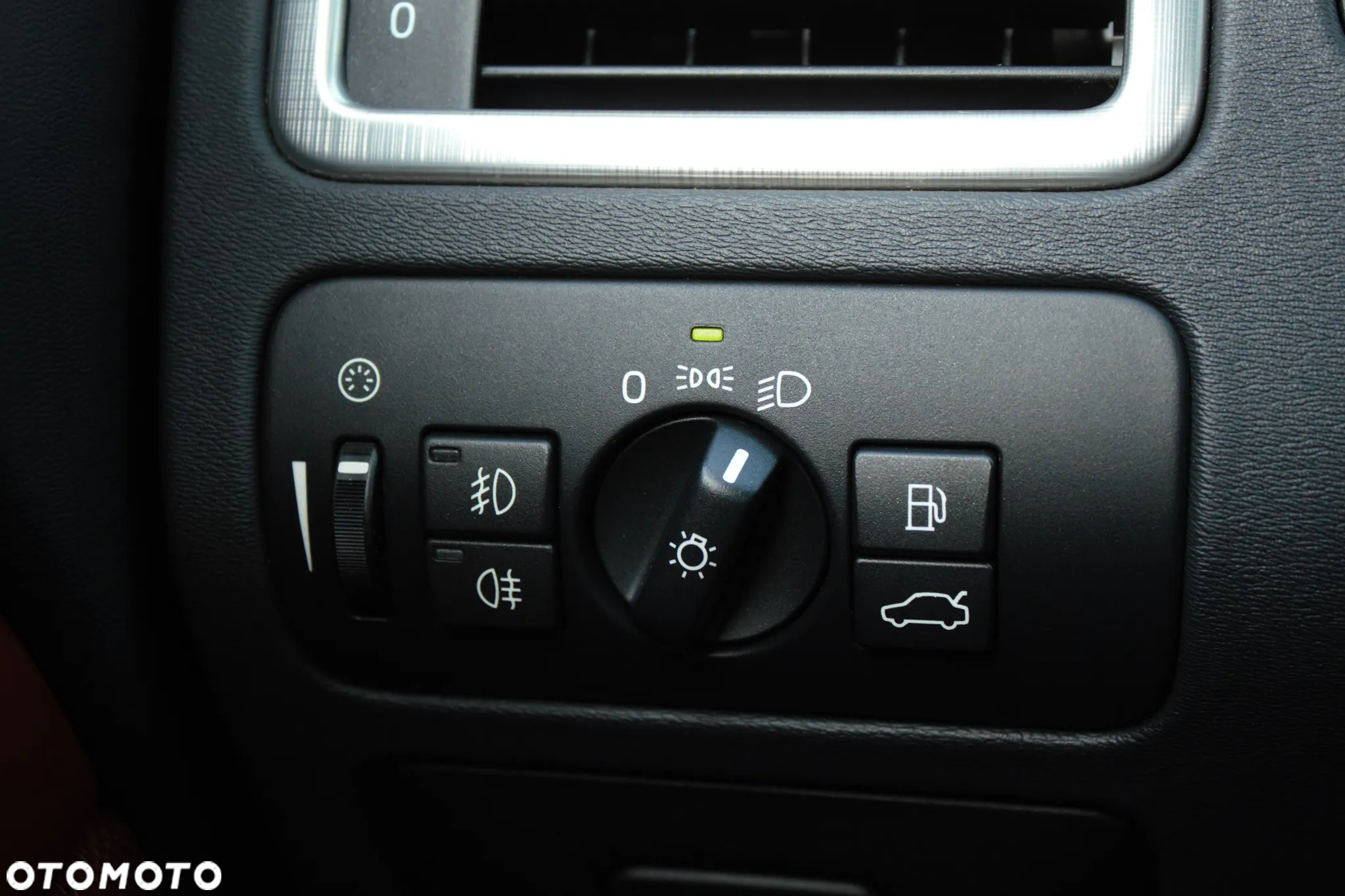 Volvo V70 2.5T Kinetic - 28