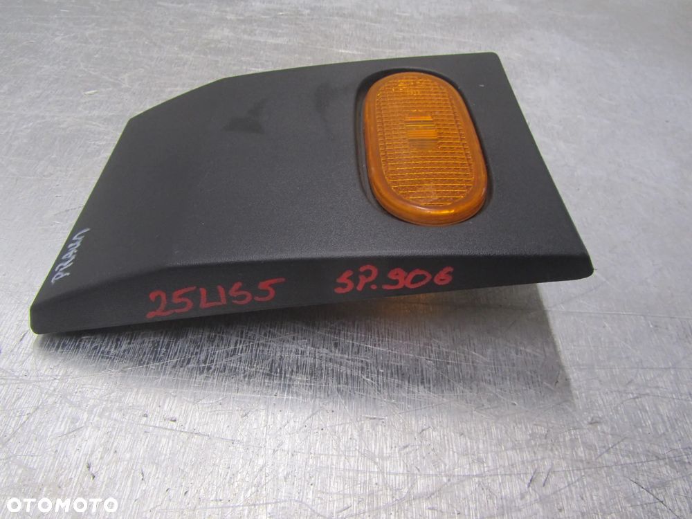 Listwa boczna prawa A9066901282 Mercedes Sprinter 906 2006r-> - 2