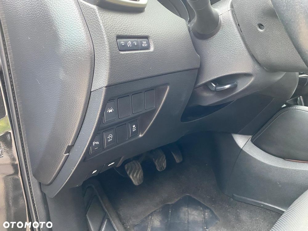 Nissan Qashqai 1.6 DCi Tekna EU6 - 8