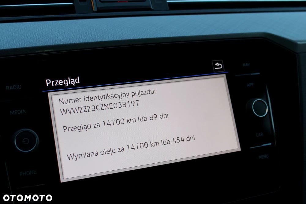 Volkswagen Passat - 22