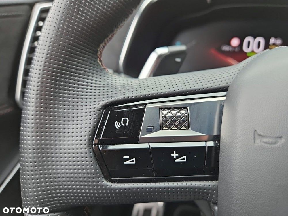 DS Automobiles DS 7 Crossback - 17
