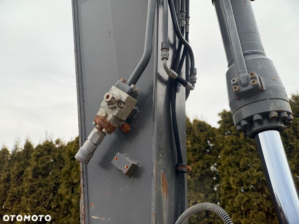 Volvo EC 140 EL - 15