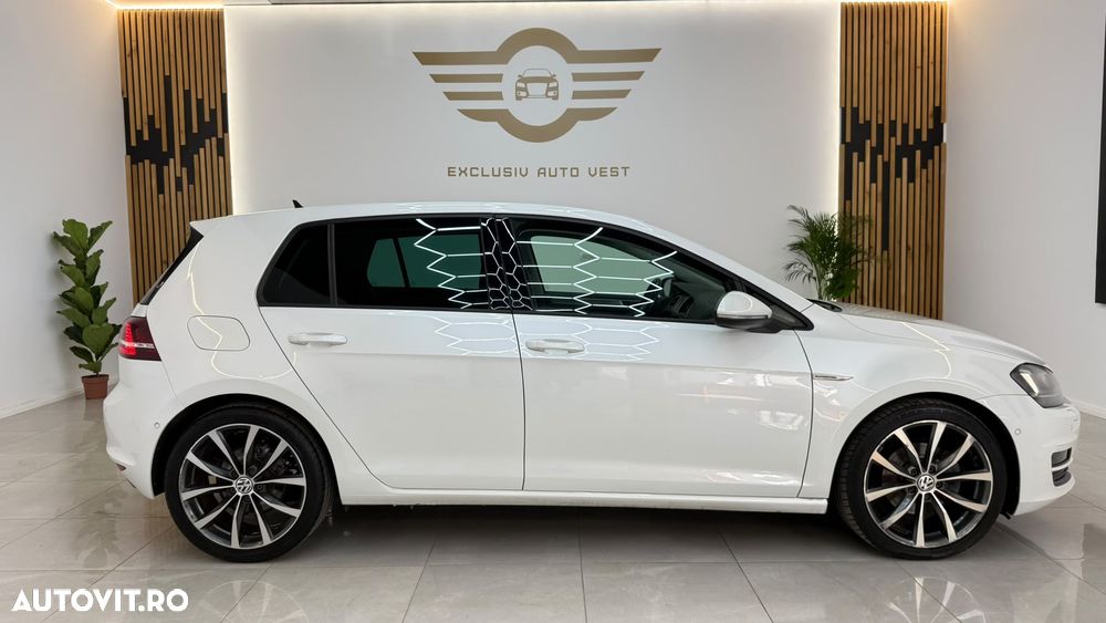 Volkswagen Golf - 16