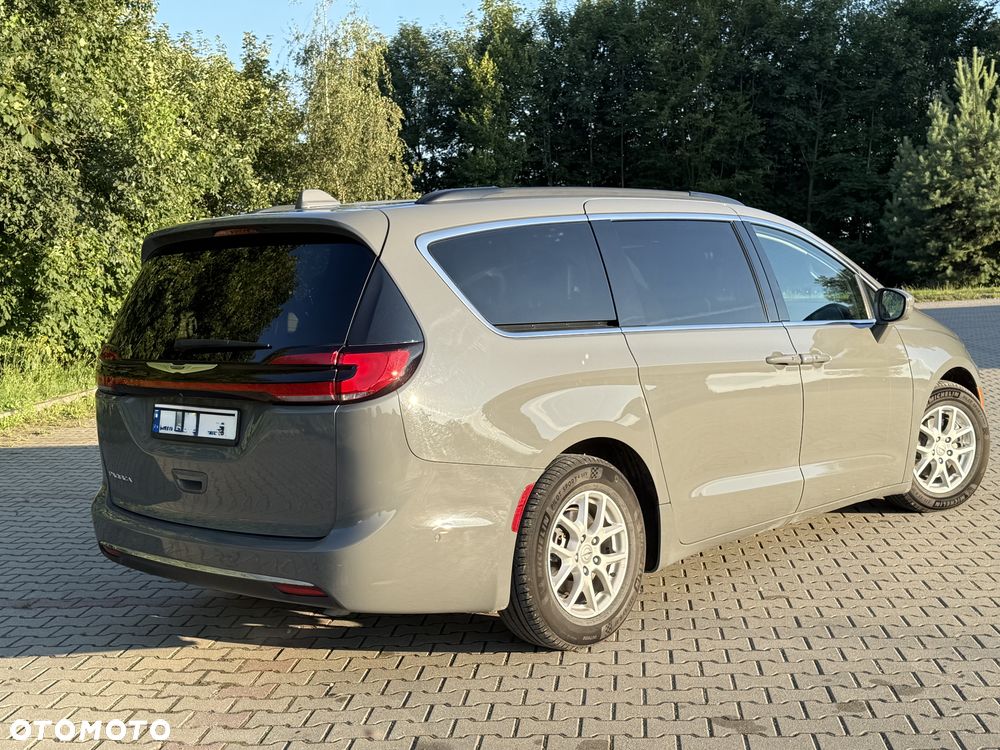 Chrysler Pacifica - 7