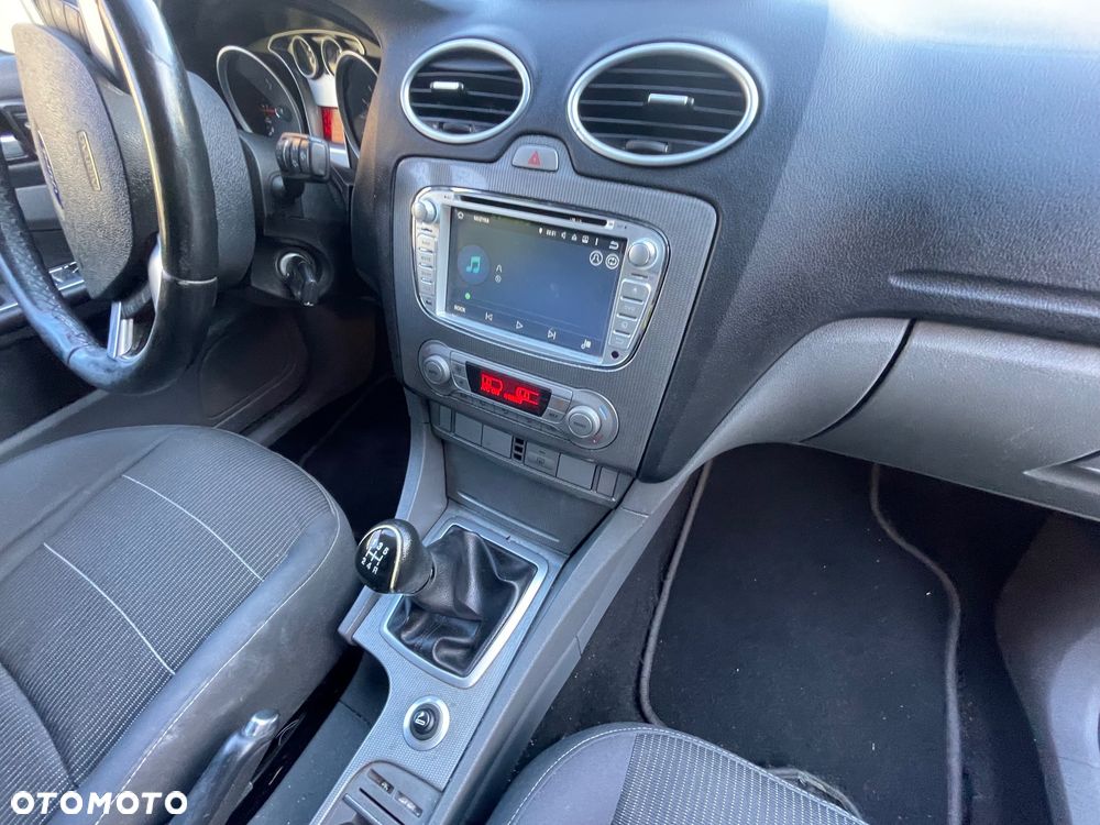 Ford Focus - 13