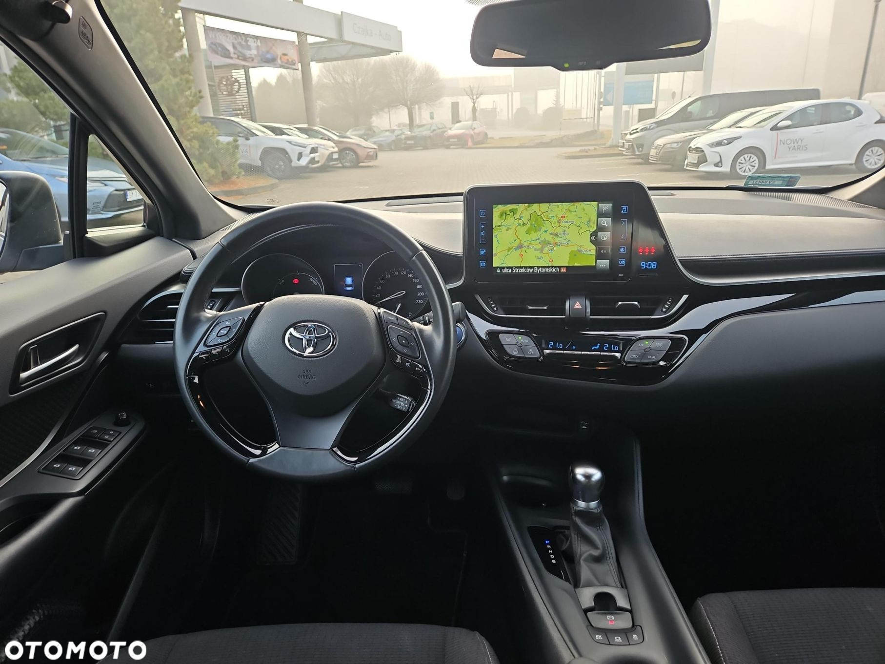 Toyota C-HR - 16