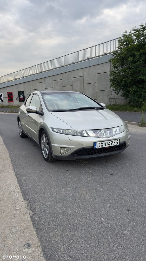 Honda Civic 2.2i-CTDi Executive NAVI - 1