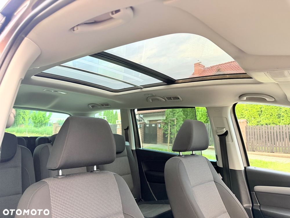 Volkswagen Sharan - 17