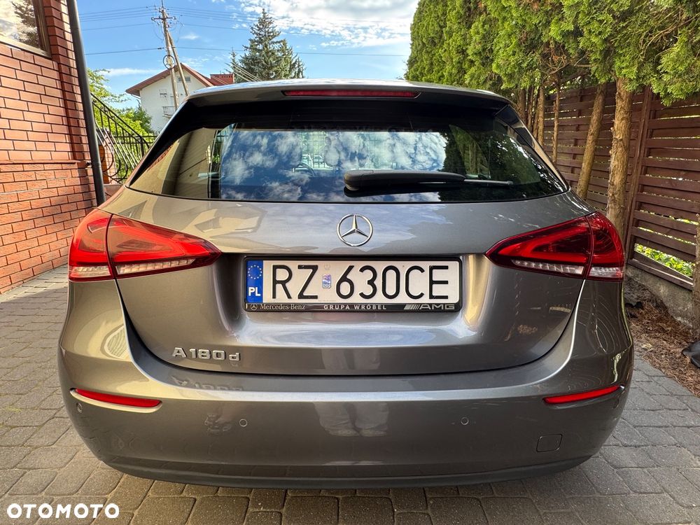 Mercedes-Benz Klasa A 180 d 7G-DCT - 7