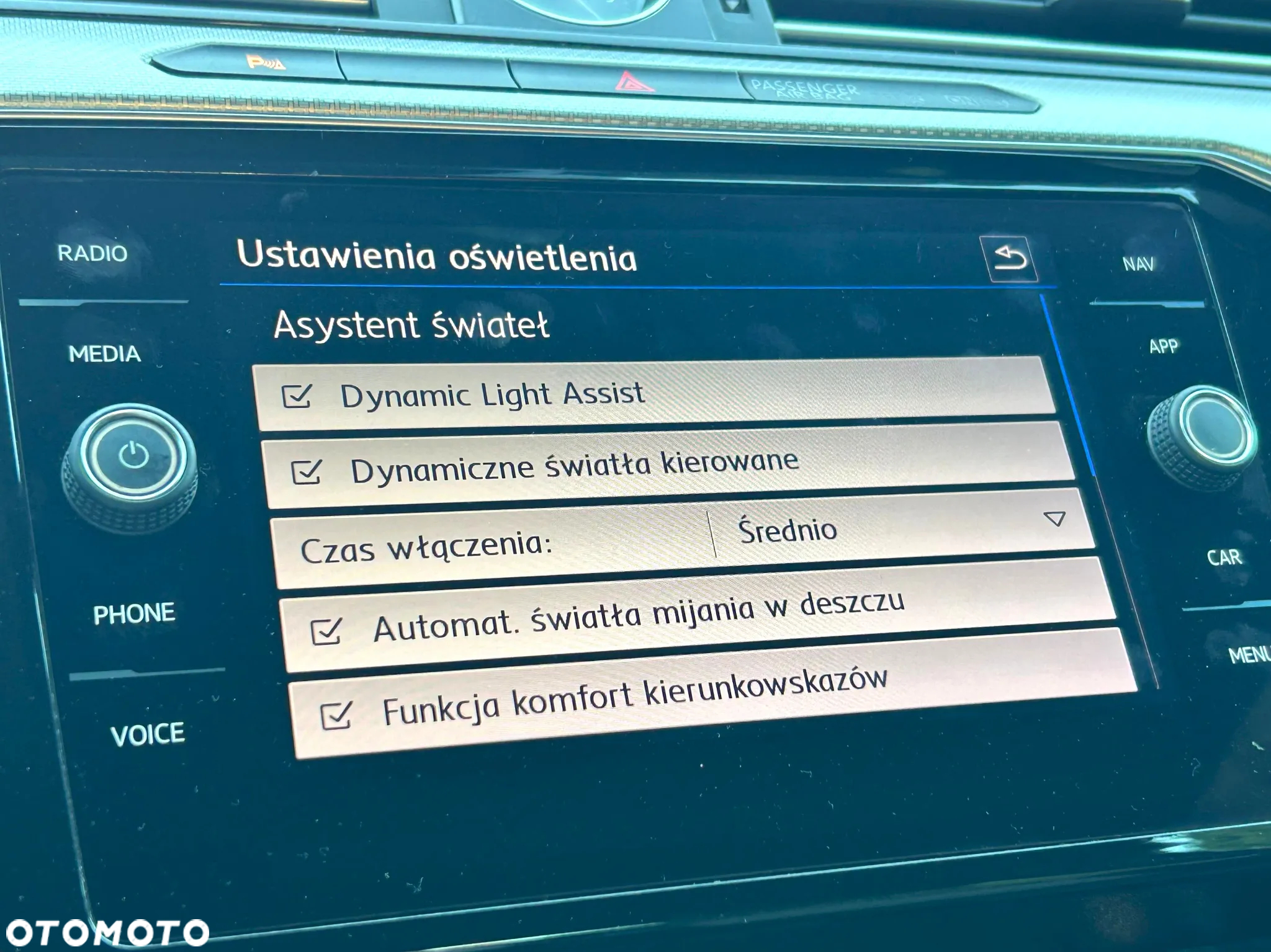 Volkswagen Passat - 23
