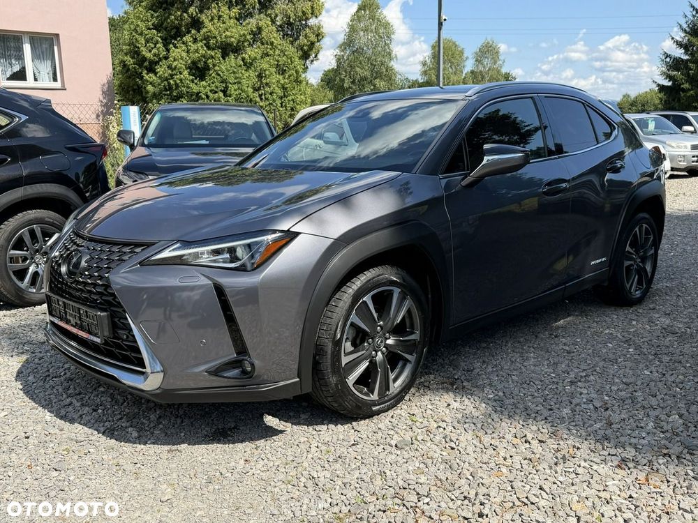 Lexus UX - 2
