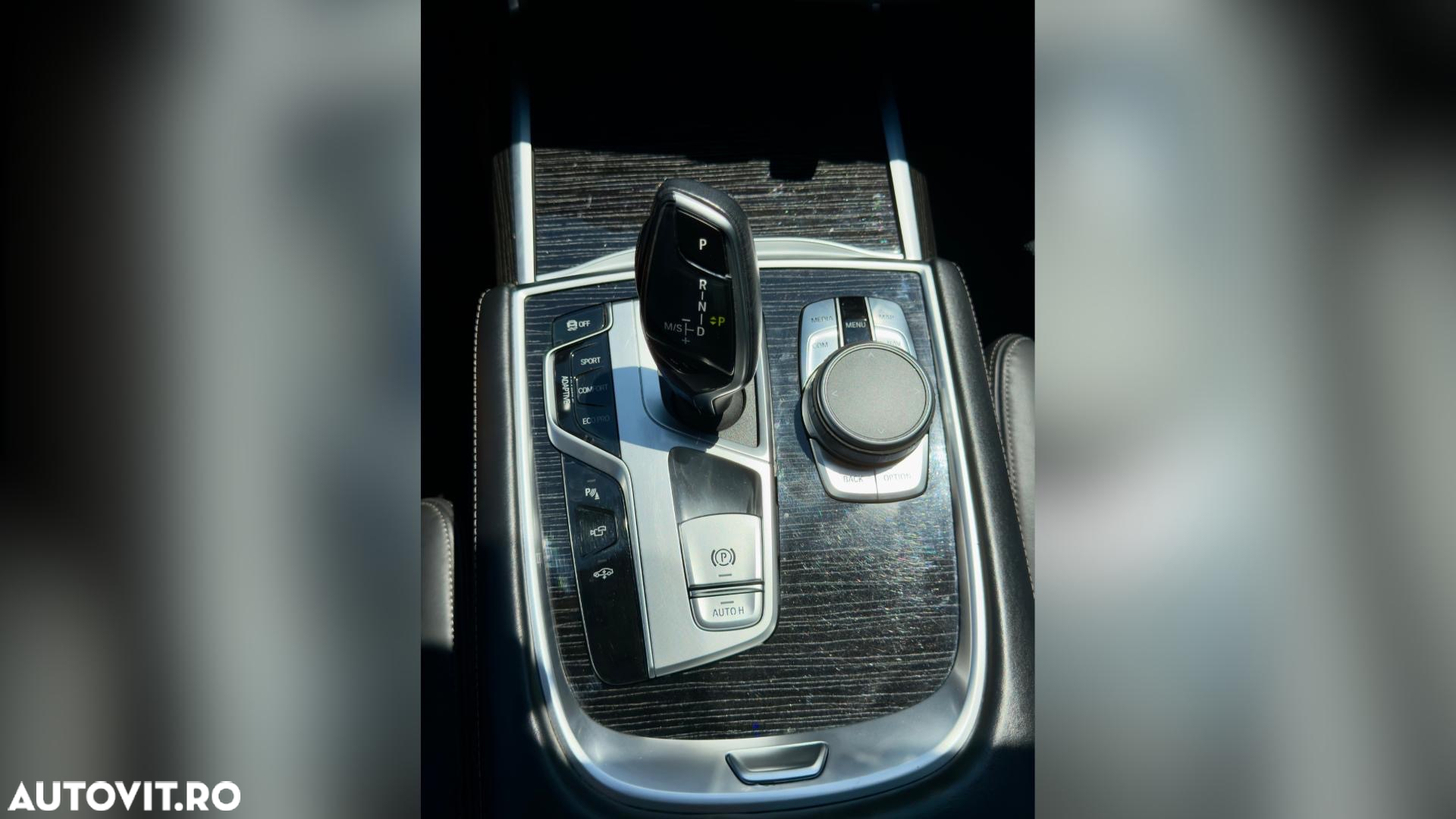BMW Seria 7 730Ld xDrive - 28