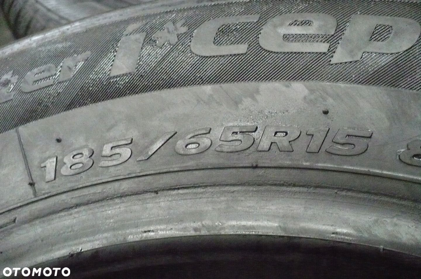 2x HANKOOK Winter ICept RS2 W452 185/65R15 6mm - 3