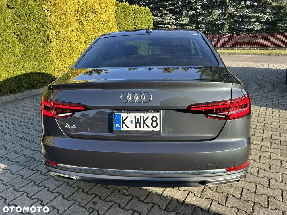 Audi A4 Limousine 2.0 TFSI ultra S tronic - 11