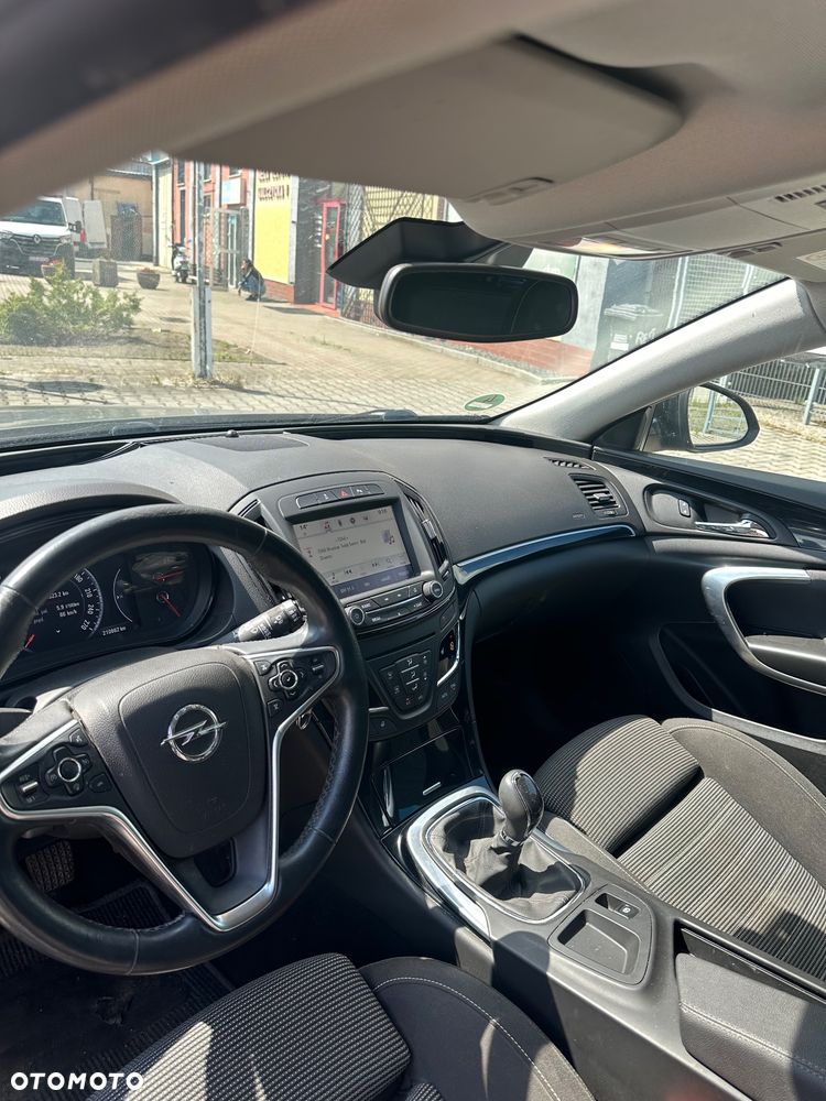 Opel Insignia 2.0 - 10