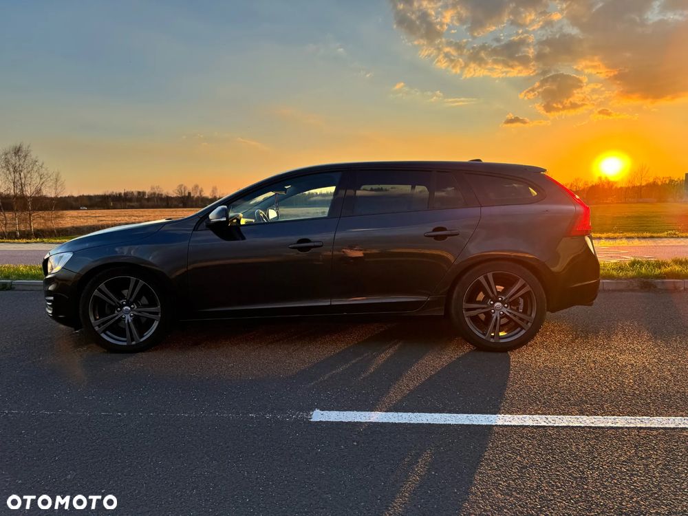 Volvo V60 D2 Geartronic Powershift - 6