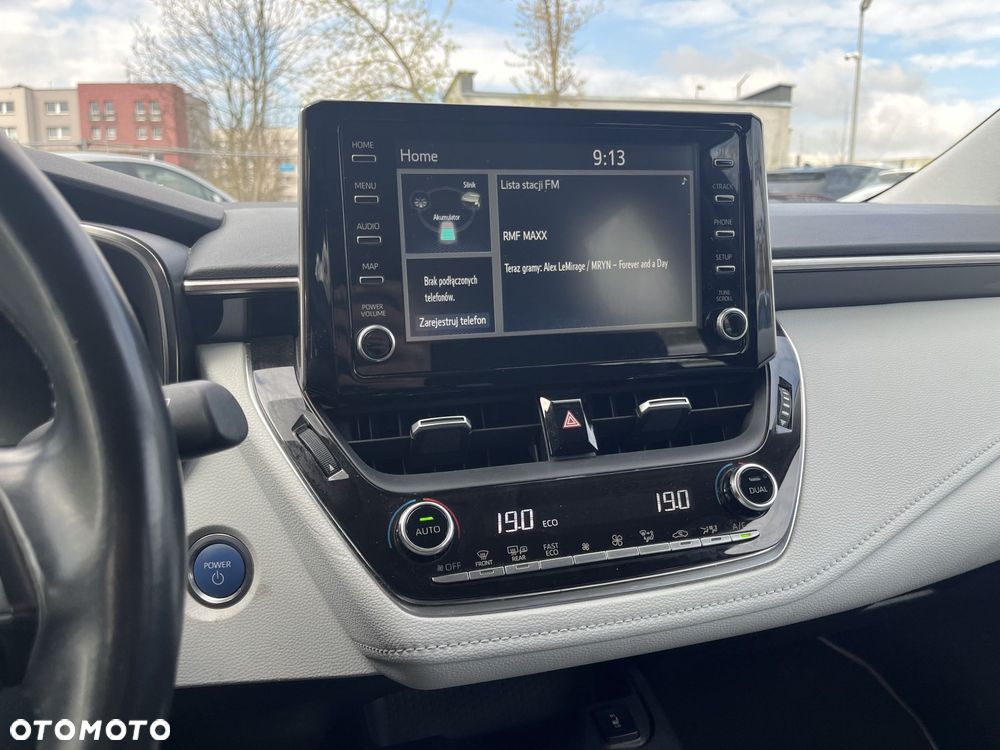 Toyota Corolla 2.0 Hybrid Comfort - 19