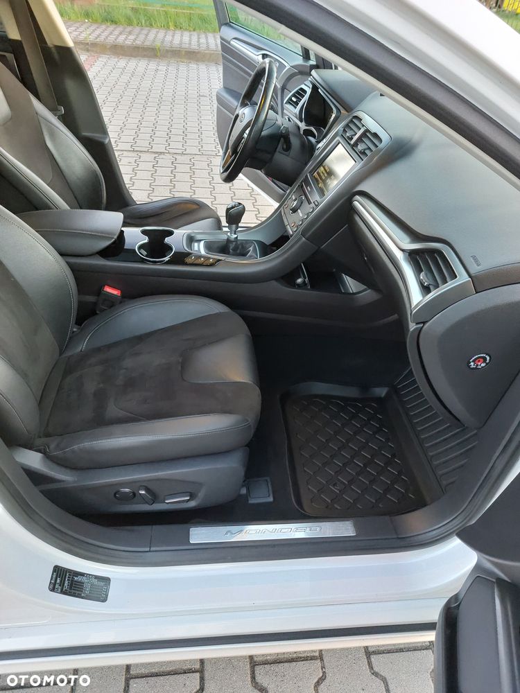 Ford Mondeo 2.0 TDCi STart-Stopp Titanium - 22