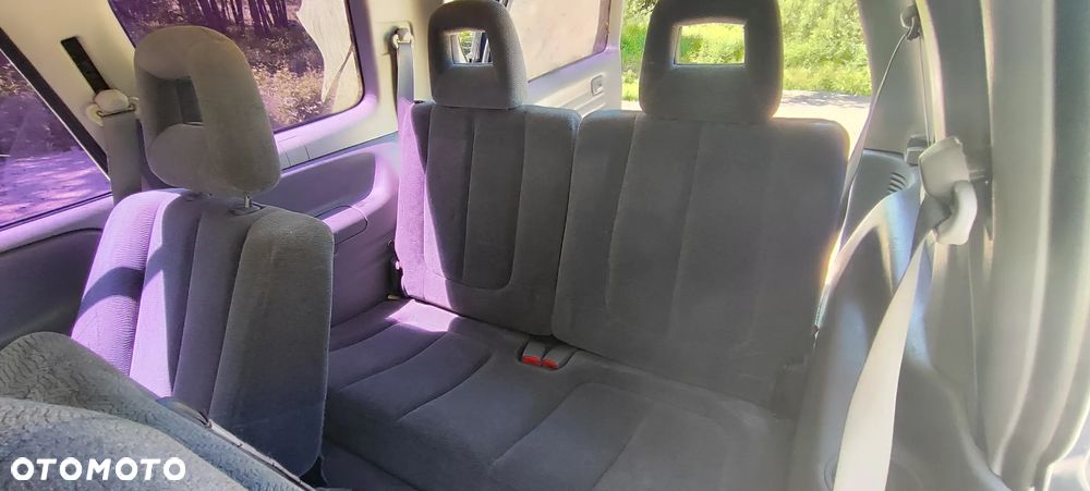 Suzuki Grand Vitara 2.7 V6 7os - 13