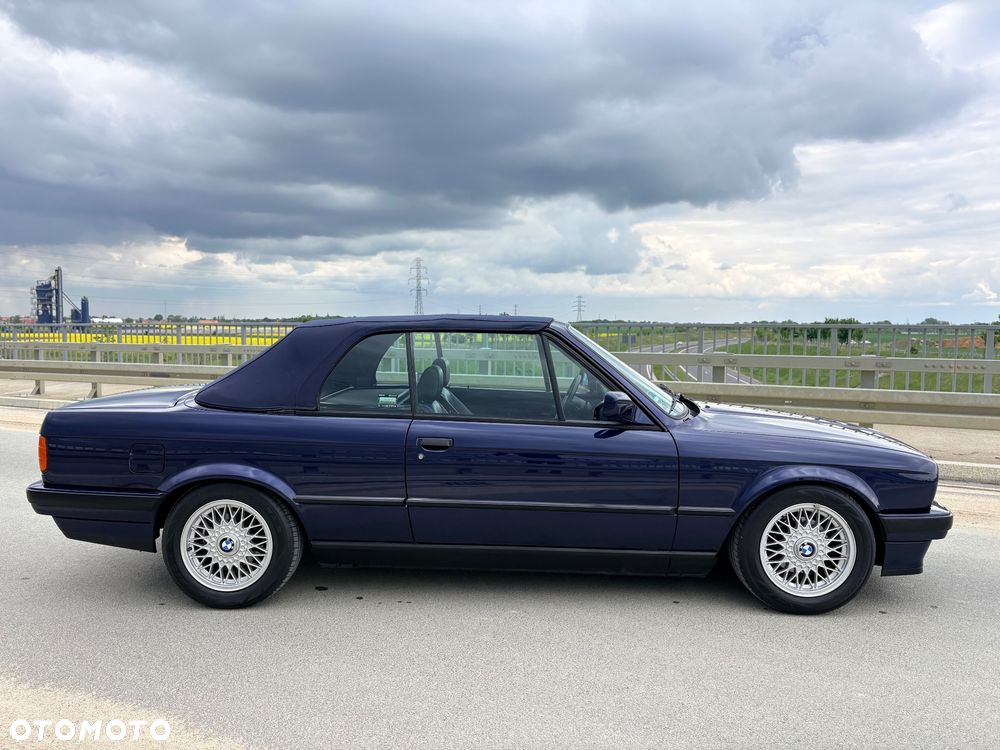 BMW Seria 3 318i - 9