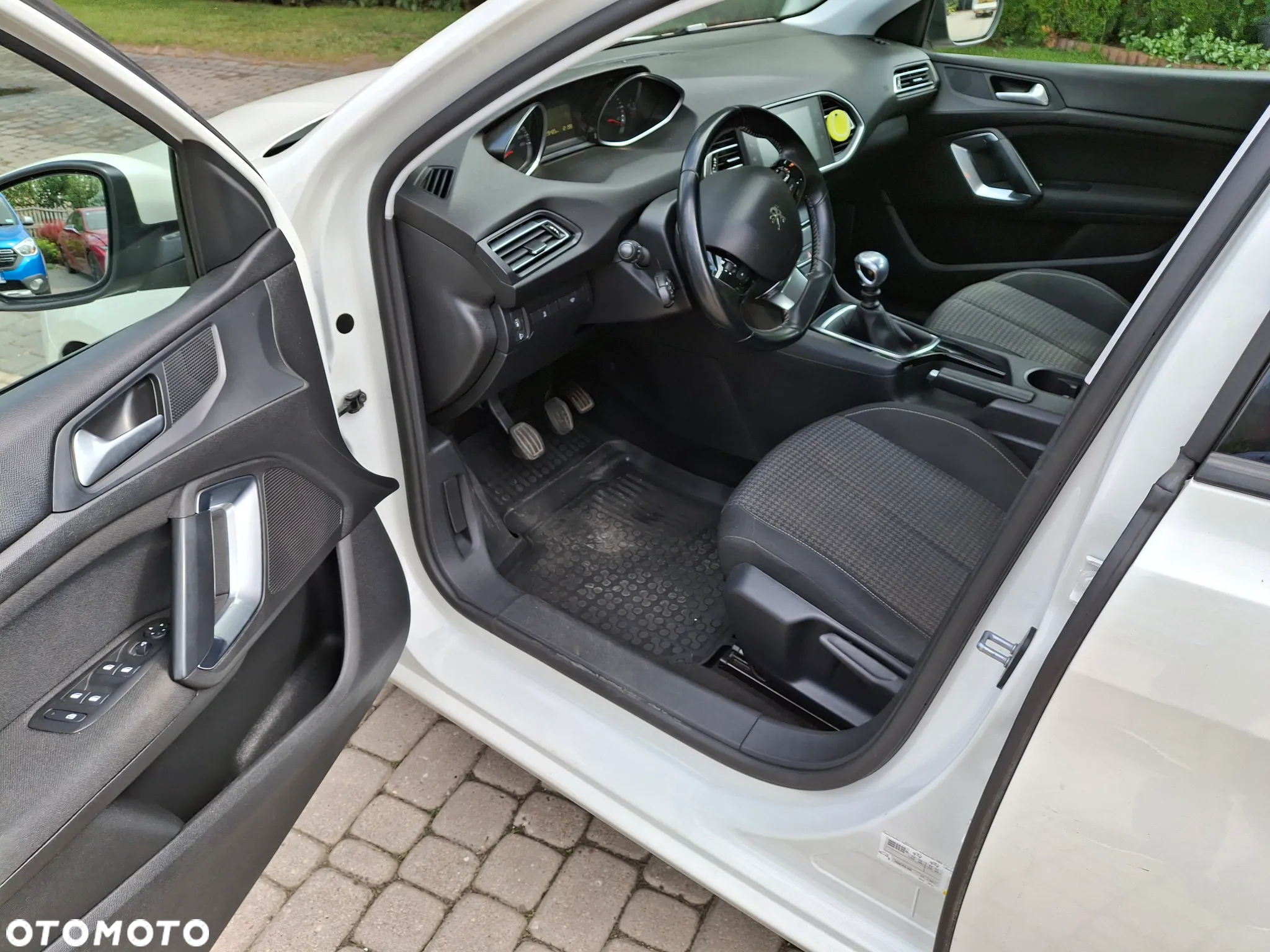 Peugeot 308 1.5 BlueHDi Active Pack S&S - 18