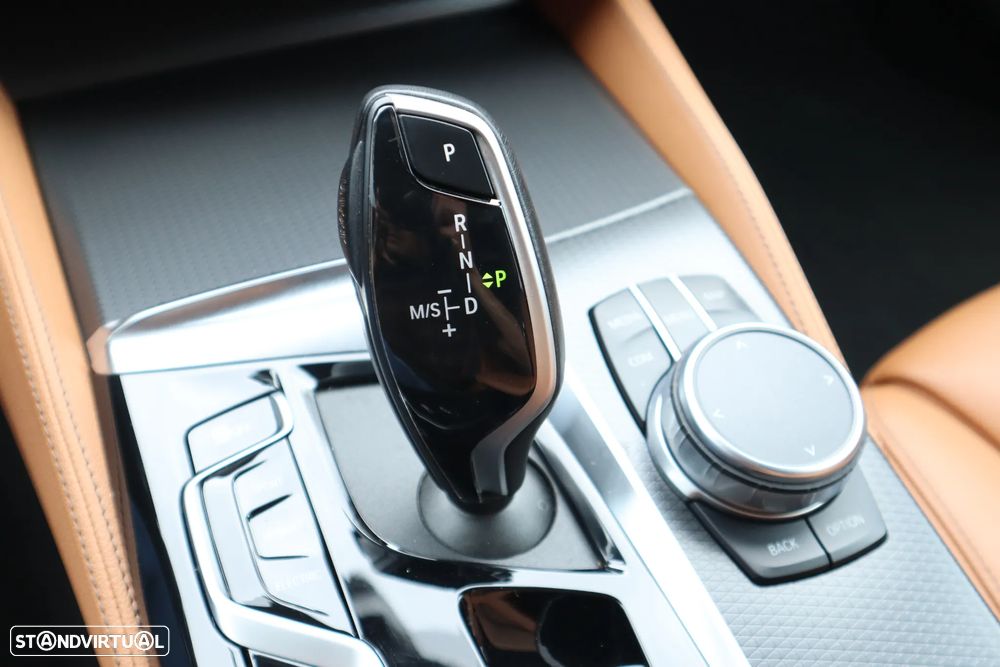 BMW 545 e xDrive Aut. M Sport Edition - 29