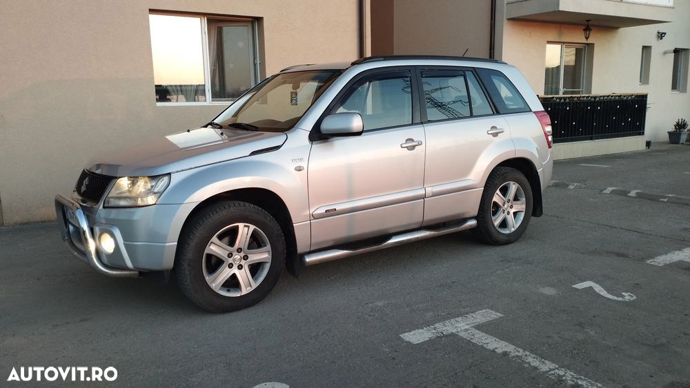 Suzuki Grand Vitara 1.9 DDIS JLX - 1