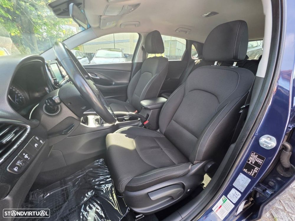 Hyundai i30 1.0 T-GDI Comfort+Navi - 12