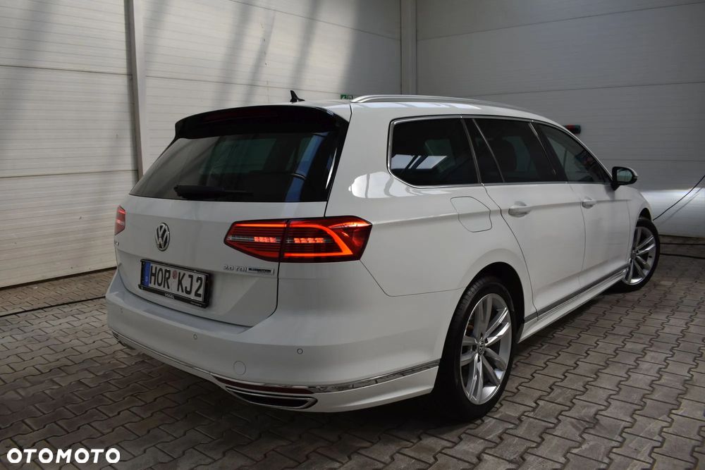 Volkswagen Passat Variant 2.0 TDI DSG (BlueMotion Technology) Highline - 13