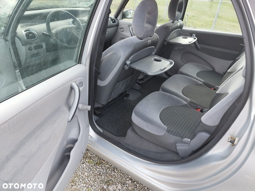 Citroën Xsara Picasso - 13