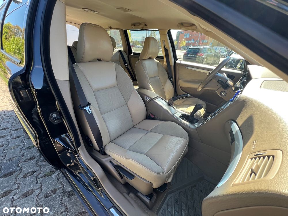 Volvo V70 2.4 - 6