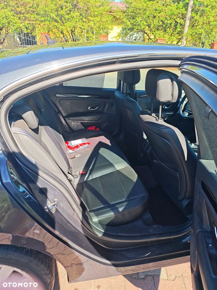 Renault Laguna 2.0 dCi Initiale - 9