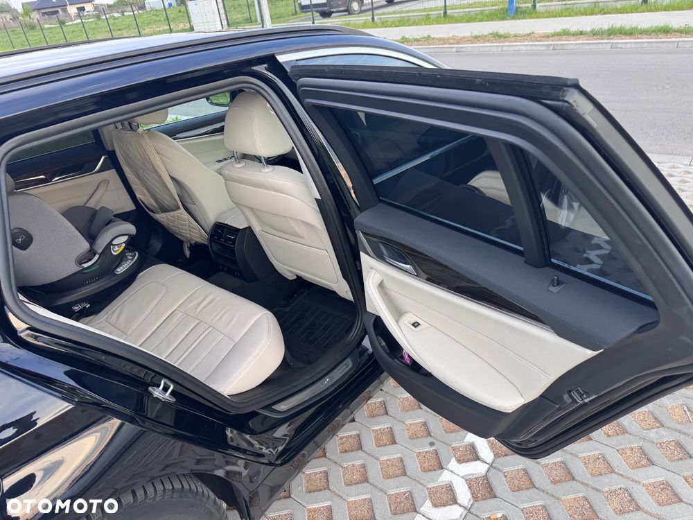 BMW Seria 5 520d Luxury Line - 14