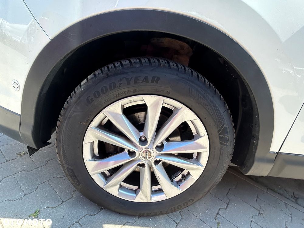 Nissan Qashqai 1.6 dCi Tekna S&S - 12
