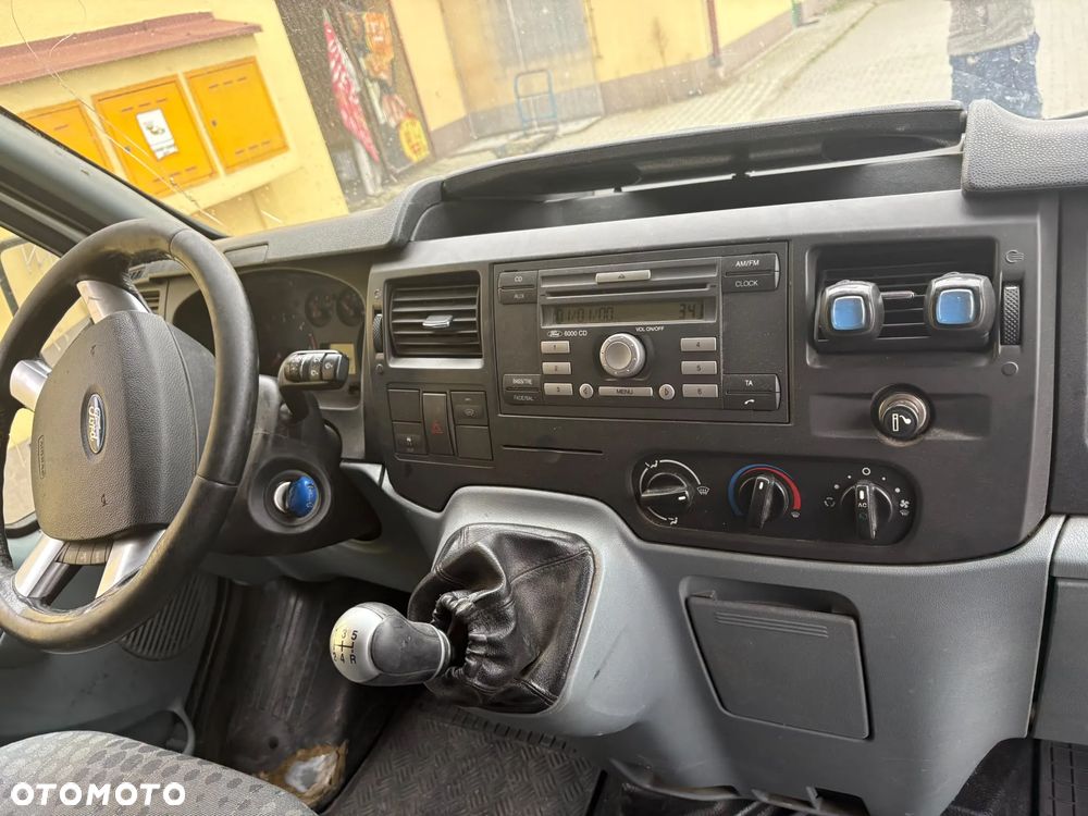 Ford TRANSIT - 8