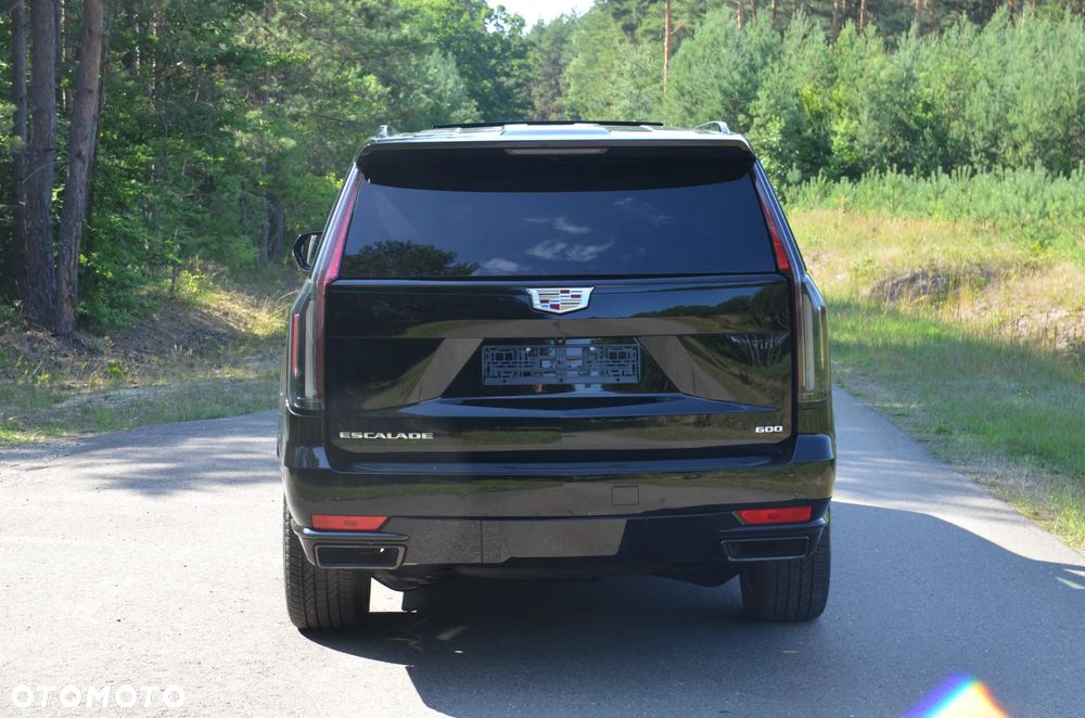 Cadillac Escalade - 19