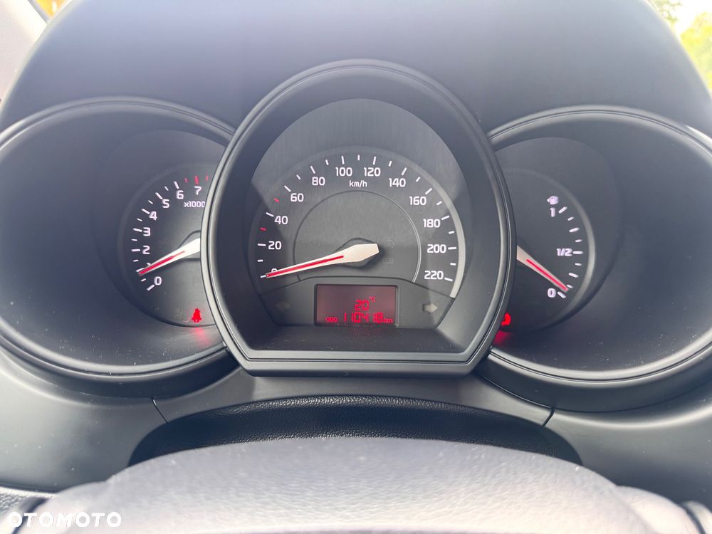 Kia Rio 1.4 Fifa World Cup Edition - 14