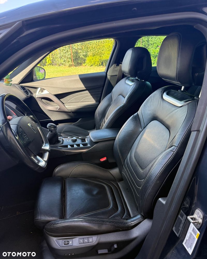 Citroën DS5 HDi 165 SoChic - 6