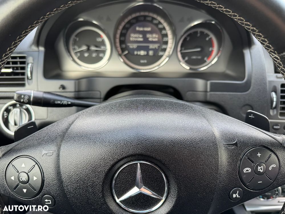 Mercedes-Benz C - 34