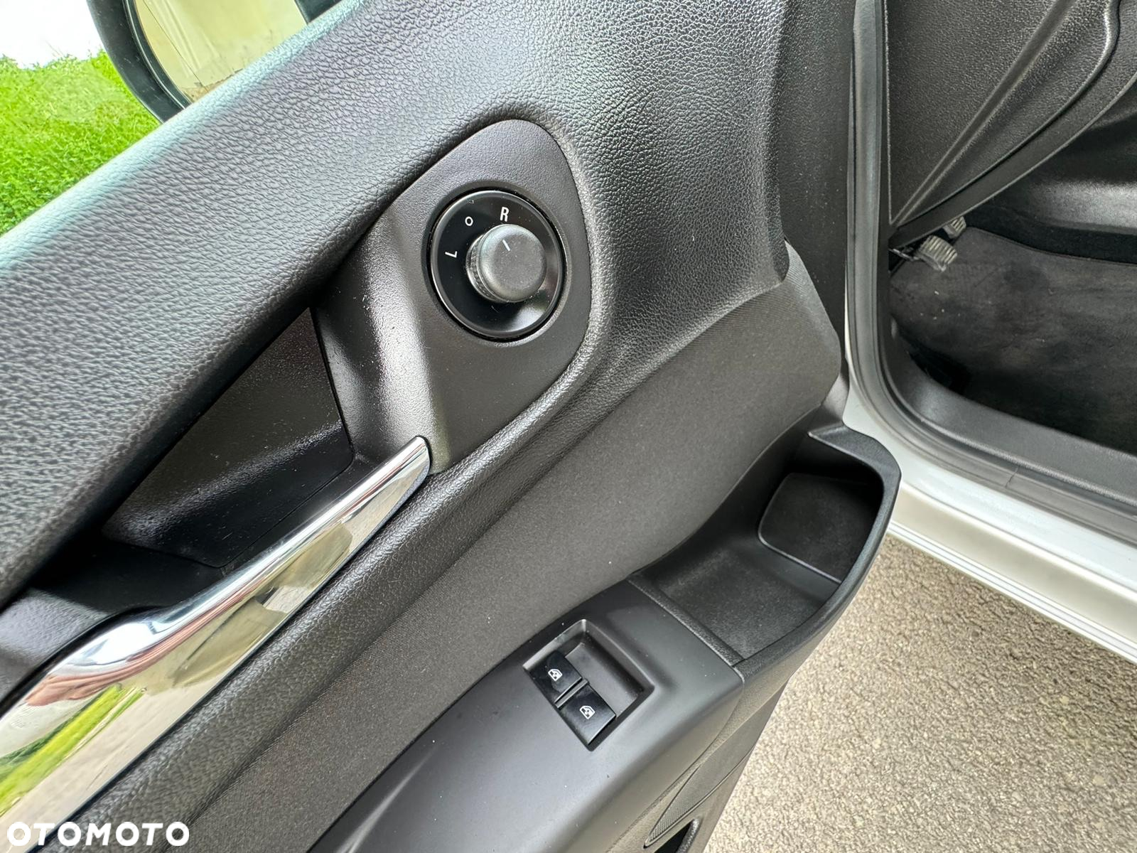 Opel Meriva 1.4 Active - 35