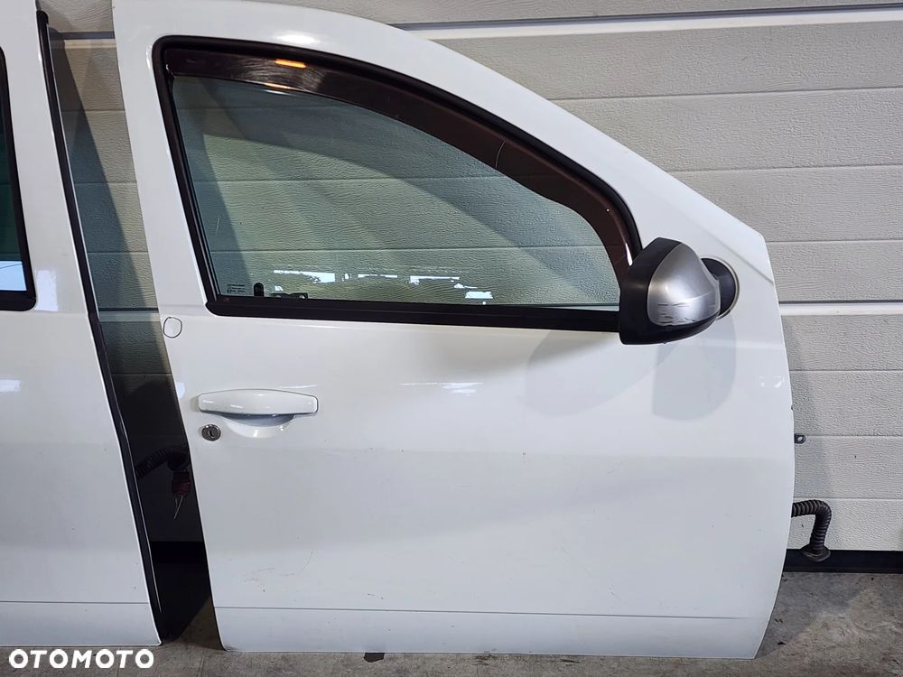 Dacia Duster 1 I drzwi prawe kompletne - 3
