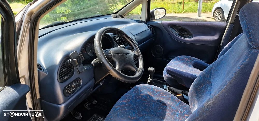VW Sharan 1.9 TDi CL 5L - 6