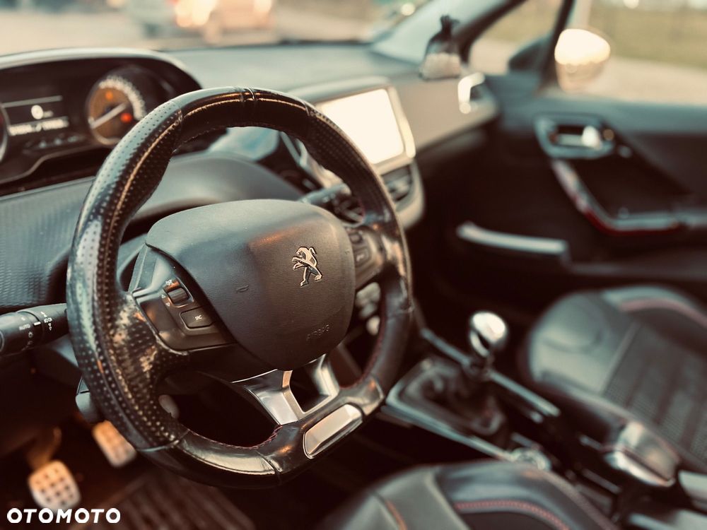 Peugeot 2008 PureTech 110 Stop&Start GT-Line Edition - 26