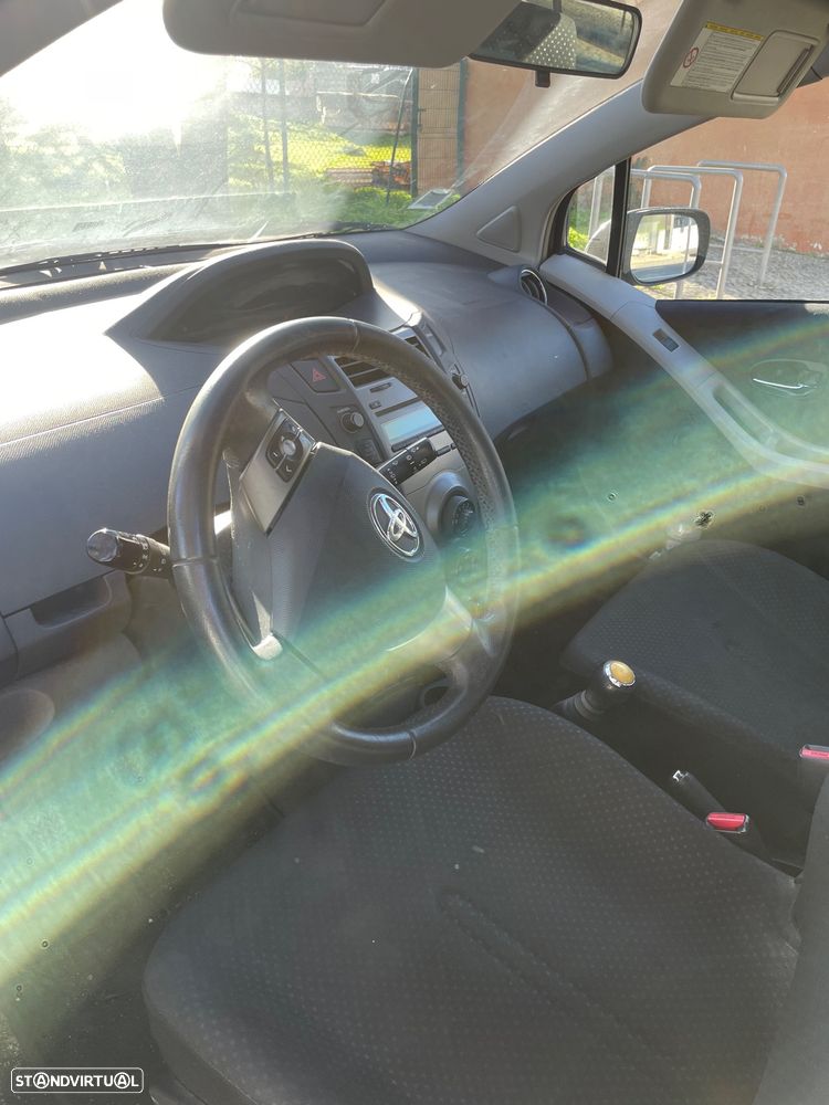 Toyota Yaris 1.0 VVT-i ACtive+AC - 5