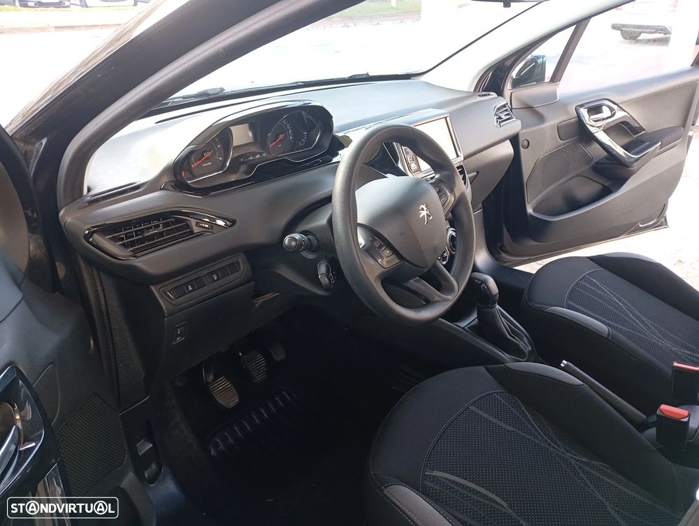 Peugeot 208 HDi 68 Access - 9