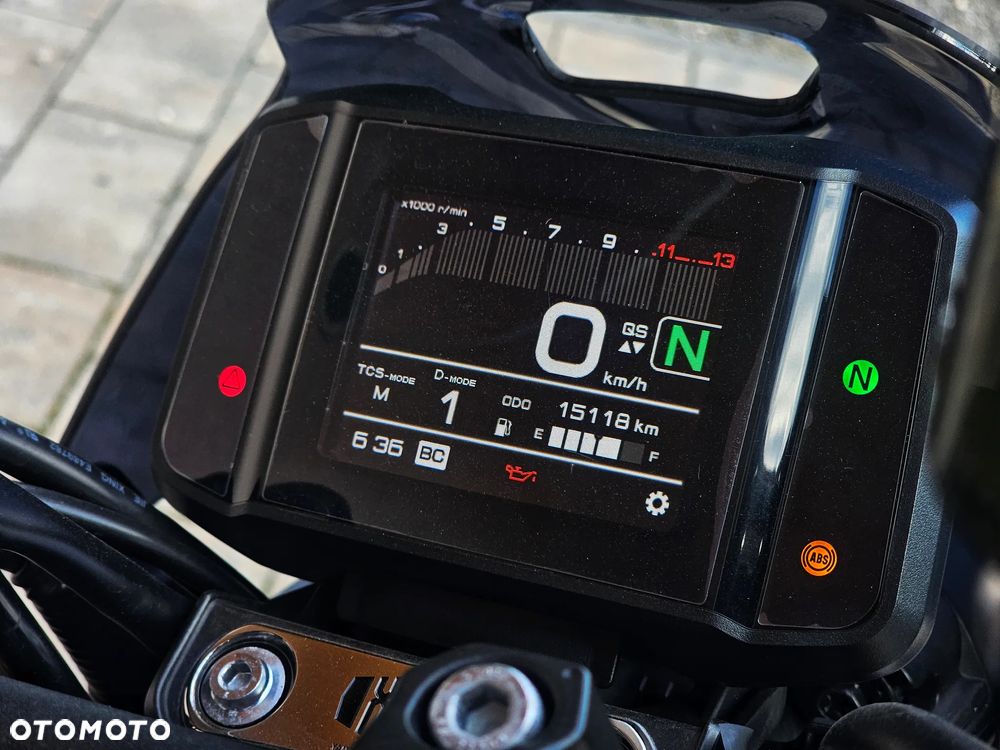 Yamaha XSR - 15