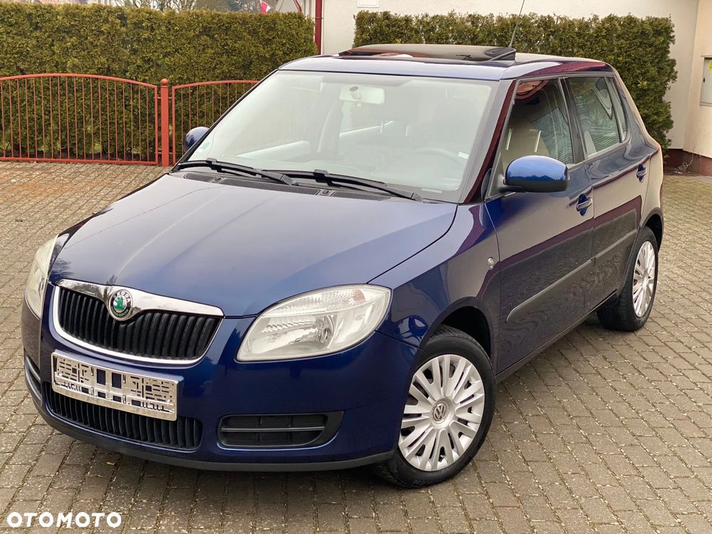 Skoda Fabia 1.2 HTP STYLE Edition - 2