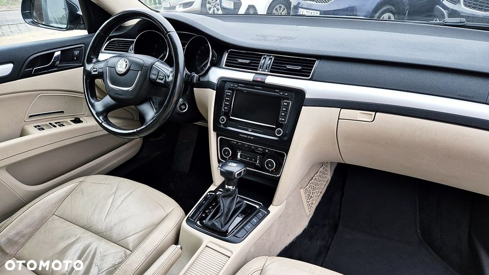 Skoda Superb 1.8 TSI DSG Exclusive - 38