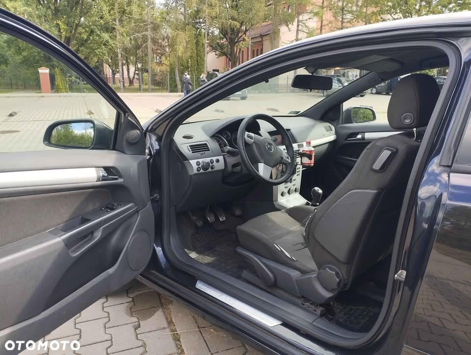 Opel Astra 1.8 Sport - 4