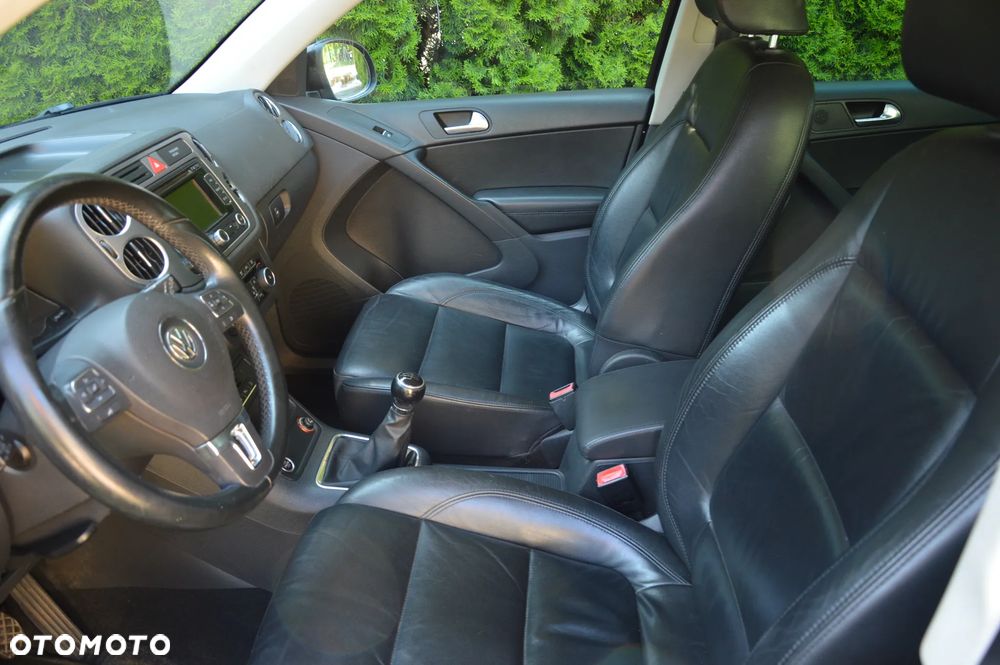 Volkswagen Tiguan - 24
